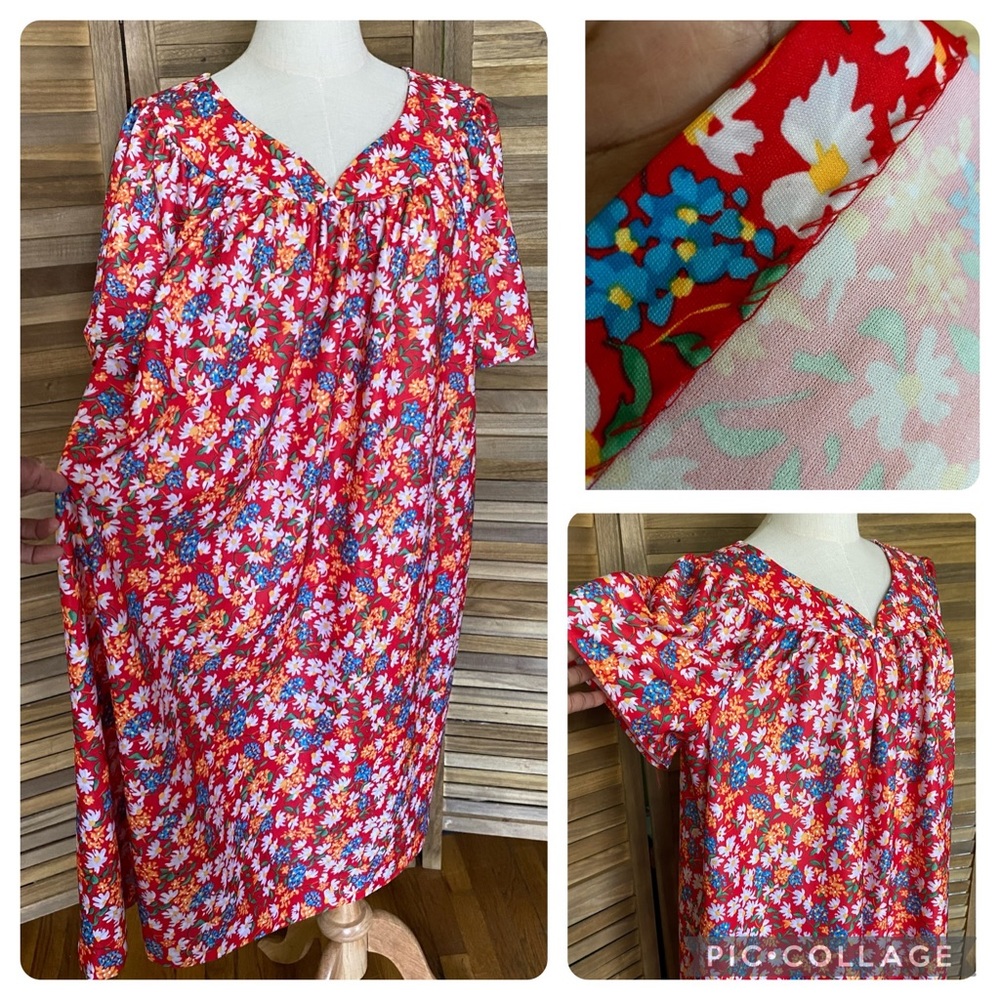 Vintage Floral Polyester MuuMuu Size M-L